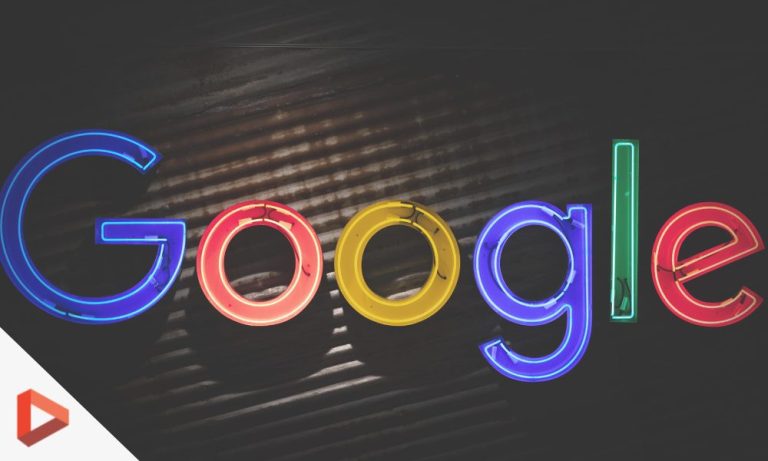 Logo Google sur fond sombre
